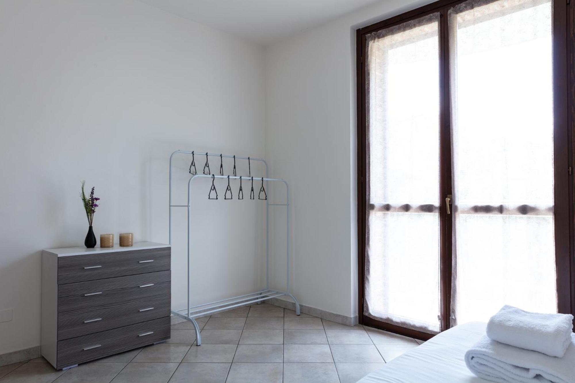 Dehomes - Relax & Business Apartments Буччинаско Экстерьер фото