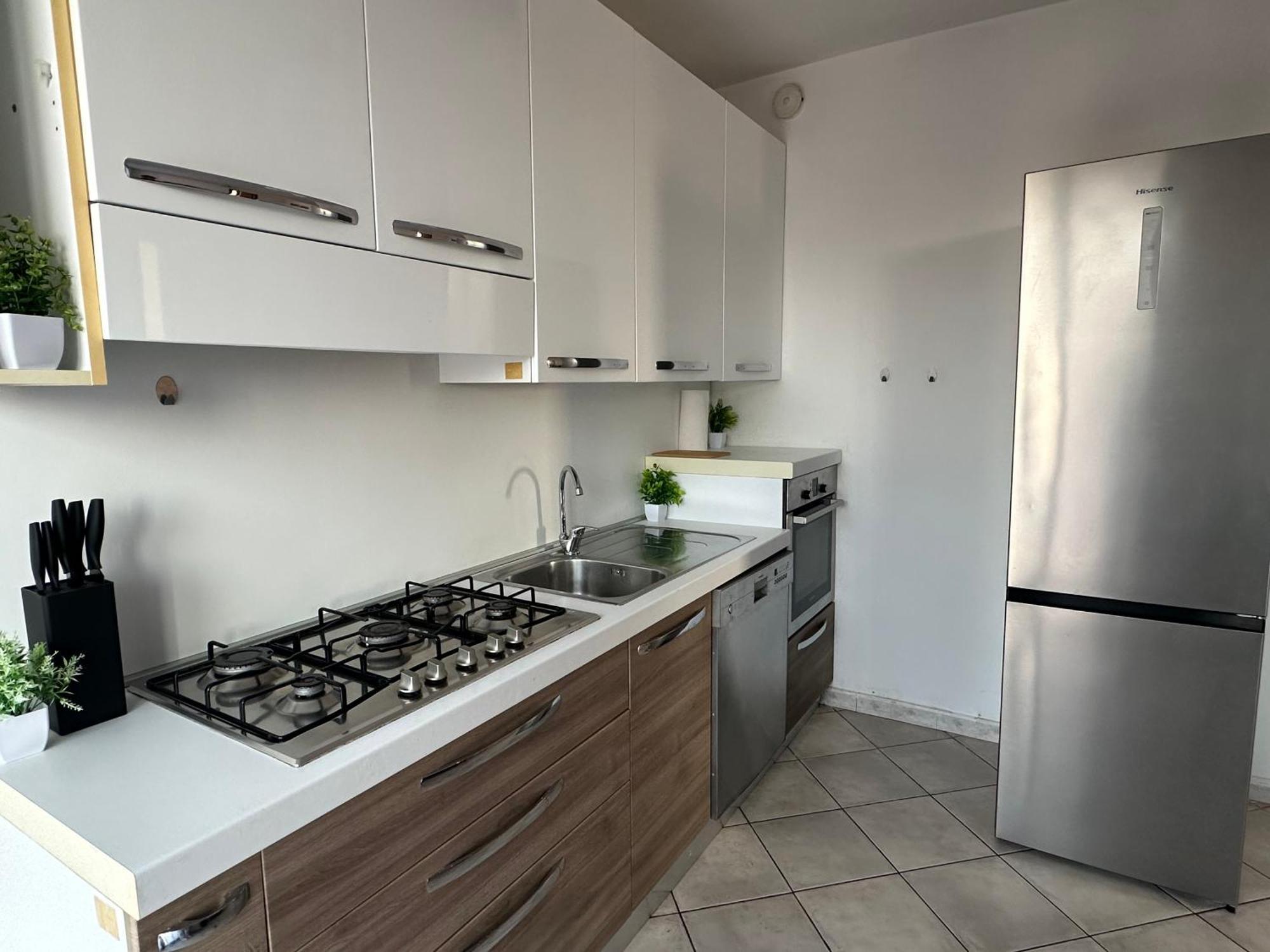 Dehomes - Relax & Business Apartments Буччинаско Экстерьер фото